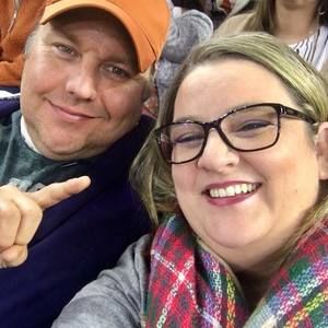 Meet your Posher, Alicia